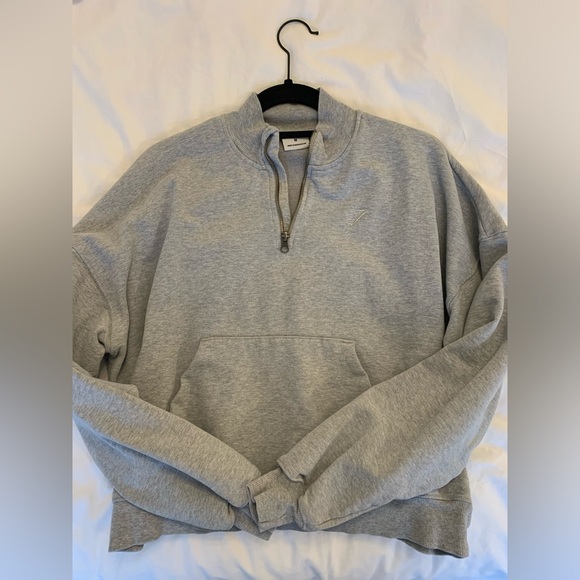 Gymshark sweater - Picture 2 of 3